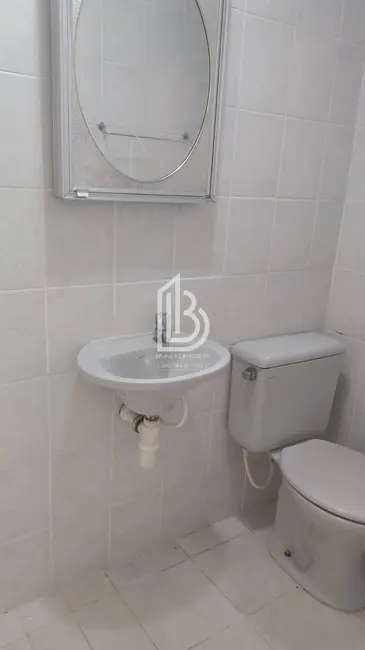 Foto 8 de Sobrado com 3 quartos à venda, 211m2 em Parque Jaçatuba, Santo Andre - SP