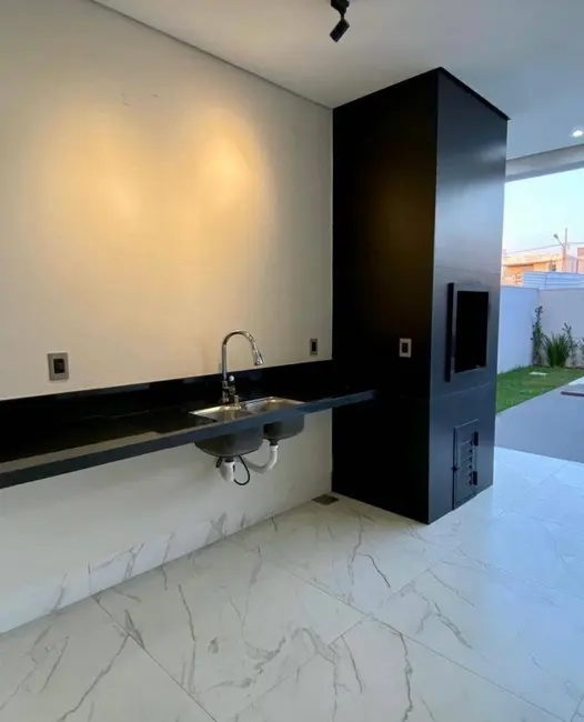 Casa com 3 quartos à venda, 306m2 em Jardim Imperial II, Cuiaba - MT - imagem 8 Foto 8 de Casa com 3 quartos à venda, 306m2 em Jardim Imperial II, Cuiaba - MT