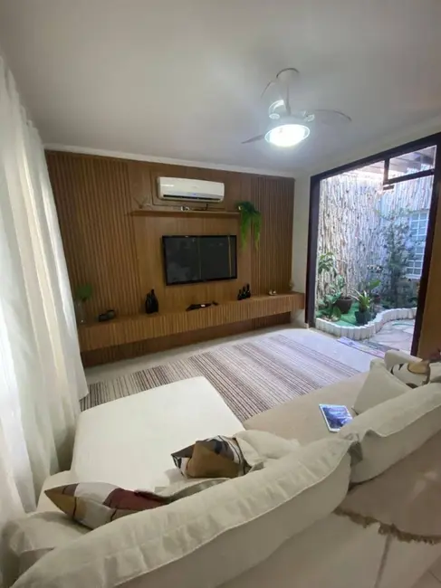 Casa com 3 quartos à venda, 300m2 em Recanto dos Pássaros, Cuiaba - MT - imagem 2 Foto 2 de Casa com 3 quartos à venda, 300m2 em Recanto dos Pássaros, Cuiaba - MT