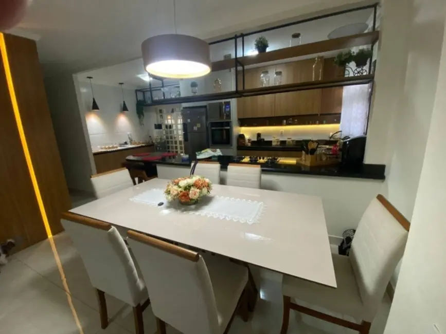 Casa com 3 quartos à venda, 300m2 em Recanto dos Pássaros, Cuiaba - MT - imagem 8 Foto 8 de Casa com 3 quartos à venda, 300m2 em Recanto dos Pássaros, Cuiaba - MT