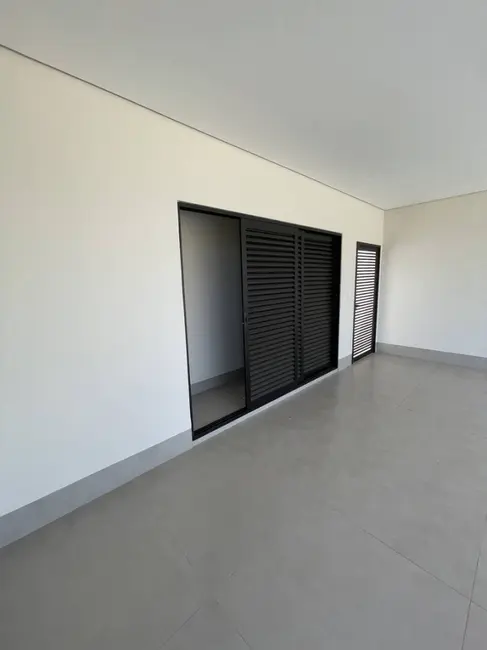 Casa de Condomínio com 3 quartos à venda, 317m2 em Jardim Imperial II, Cuiaba - MT - imagem 6 Foto 6 de Casa de Condomínio com 3 quartos à venda, 317m2 em Jardim Imperial II, Cuiaba - MT