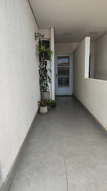 Foto 2 de Casa de Condomínio com 3 quartos à venda, 110m2 em Jardim Imperial, Cuiaba - MT