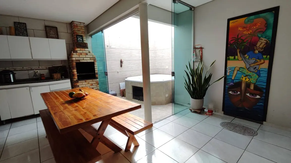 Foto 1 de Casa de Condomínio com 3 quartos à venda, 110m2 em Jardim Imperial, Cuiaba - MT