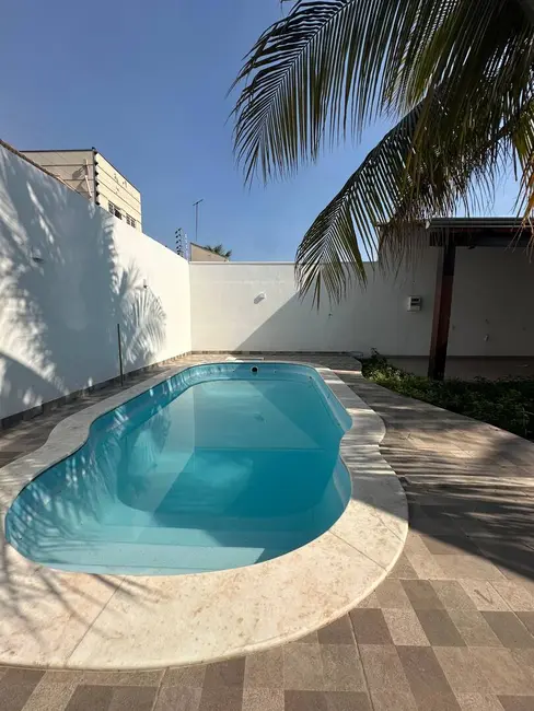 Foto 2 de Casa com 3 quartos à venda, 360m2 em Santa Cruz, Cuiaba - MT