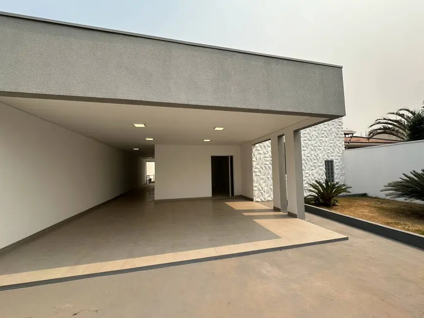 Casa com 3 quartos à venda, 360m2 em Santa Cruz, Cuiaba - MT - imagem 3 Foto 3 de Casa com 3 quartos à venda, 360m2 em Santa Cruz, Cuiaba - MT