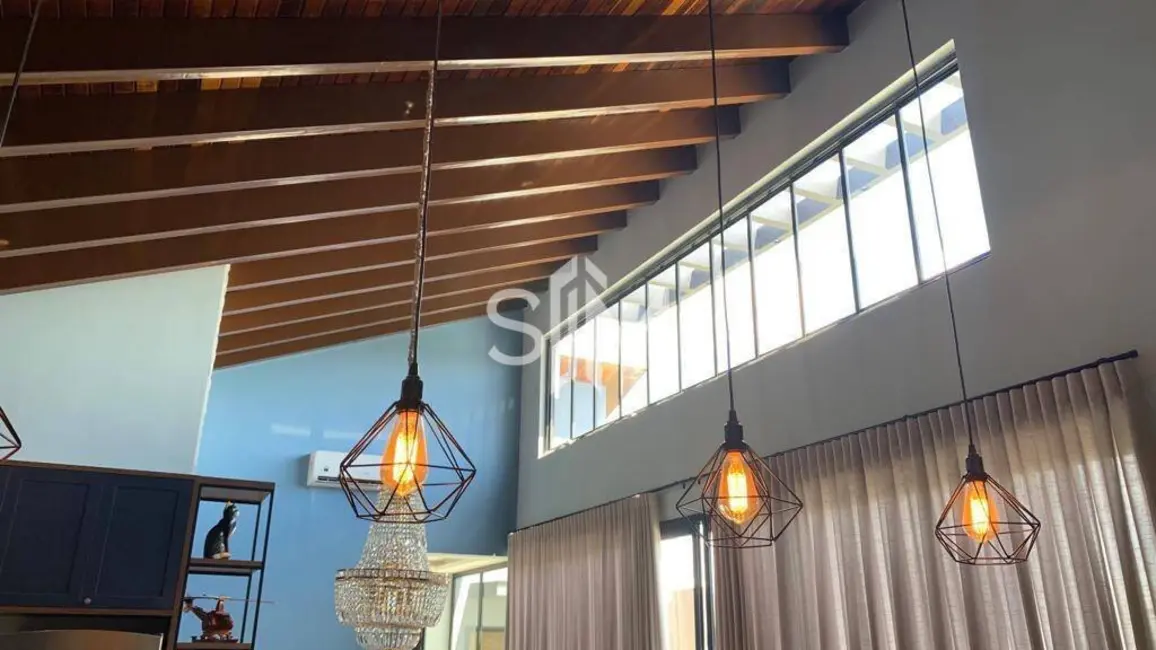 Casa com 3 quartos à venda, 232m2 em Ribeirão do Lipa, Cuiaba - MT - imagem 3 Foto 3 de Casa com 3 quartos à venda, 232m2 em Ribeirão do Lipa, Cuiaba - MT