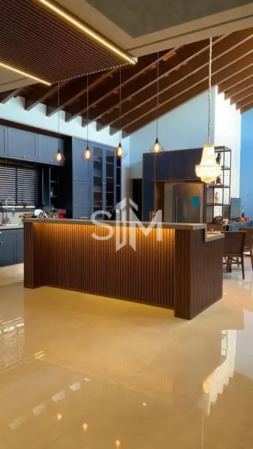 Casa com 3 quartos à venda, 232m2 em Ribeirão do Lipa, Cuiaba - MT - imagem 2 Foto 2 de Casa com 3 quartos à venda, 232m2 em Ribeirão do Lipa, Cuiaba - MT