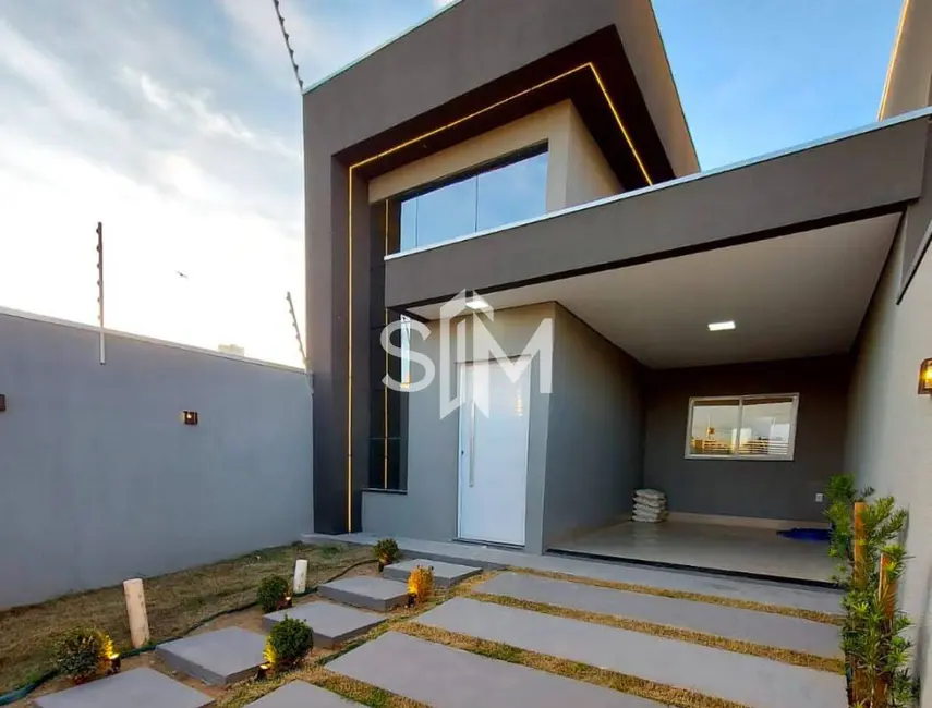 Foto 1 de Casa com 3 quartos à venda, 180m2 em Jardim Shangri-Lá, Cuiaba - MT