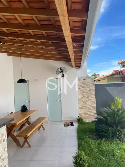 Casa com 3 quartos à venda, 200m2 em Jardim Imperial, Cuiaba - MT - imagem 3 Foto 3 de Casa com 3 quartos à venda, 200m2 em Jardim Imperial, Cuiaba - MT