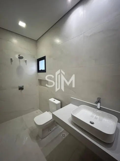 Casa com 3 quartos à venda, 320m2 em Jardim Imperial, Cuiaba - MT - imagem 8 Foto 8 de Casa com 3 quartos à venda, 320m2 em Jardim Imperial, Cuiaba - MT