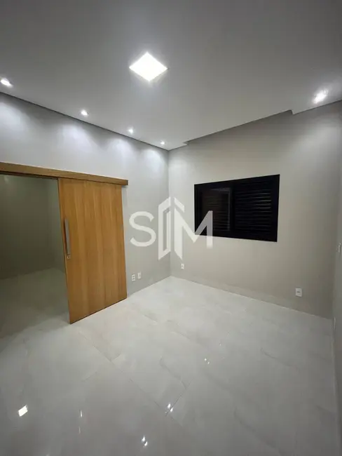 Casa com 3 quartos à venda, 320m2 em Jardim Imperial, Cuiaba - MT - imagem 7 Foto 7 de Casa com 3 quartos à venda, 320m2 em Jardim Imperial, Cuiaba - MT