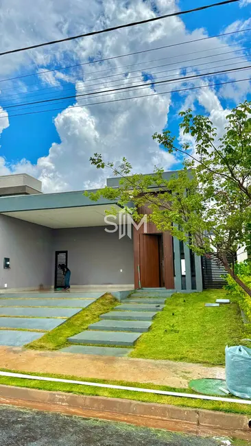 Foto 2 de Casa de Condomínio com 3 quartos à venda e para alugar, 300m2 em Cuiaba - MT