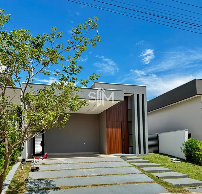 Casa de Condomínio com 3 quartos à venda e para alugar, 300m2 em Cuiaba - MT - imagem 4 Foto 4 de Casa de Condomínio com 3 quartos à venda e para alugar, 300m2 em Cuiaba - MT