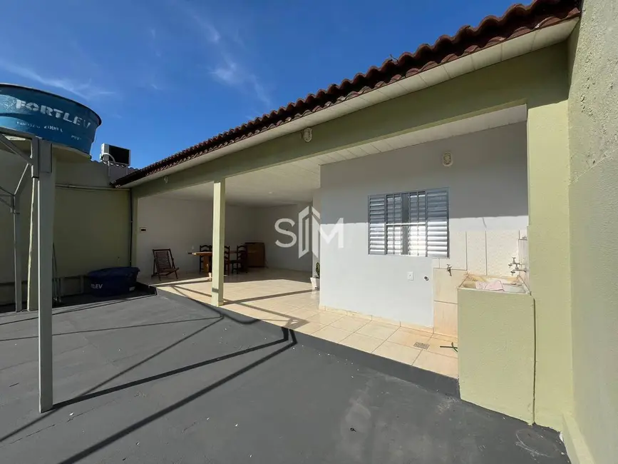 Foto 2 de Casa com 3 quartos à venda, 180m2 em Canelas, Varzea Grande - MT