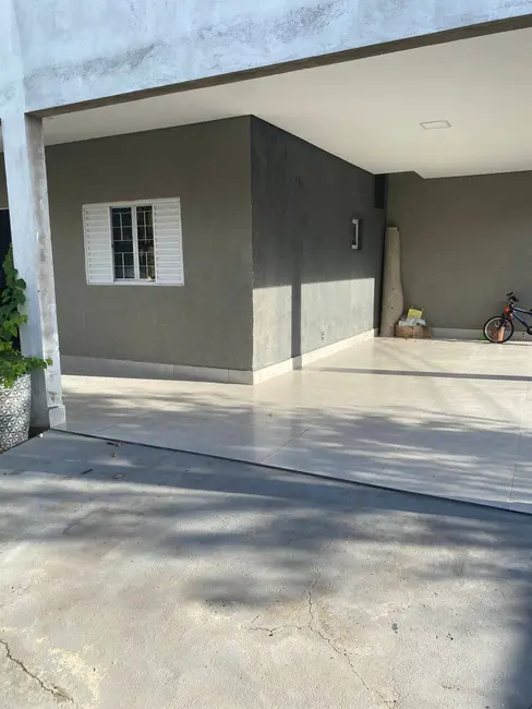 Foto 1 de Casa com 3 quartos à venda em Parque Geórgia, Cuiaba - MT