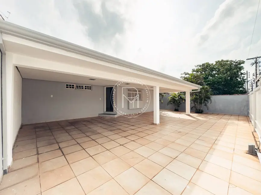 Foto 1 de Casa com 4 quartos à venda, 450m2 em Jardim Universitário, Cuiaba - MT