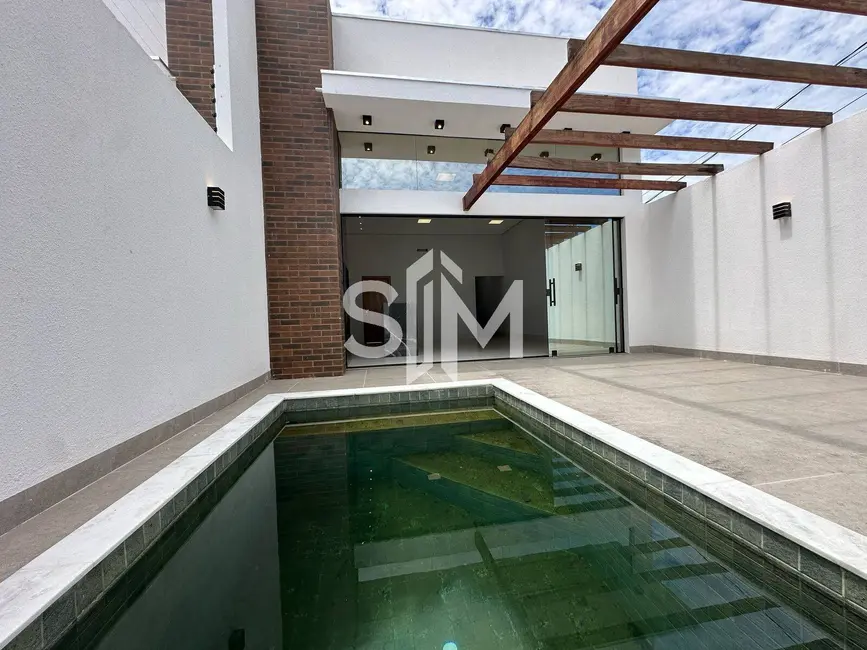 Casa com 3 quartos à venda, 180m2 em Jardim Universitário, Cuiaba - MT - imagem 9 Foto 9 de Casa com 3 quartos à venda, 180m2 em Jardim Universitário, Cuiaba - MT