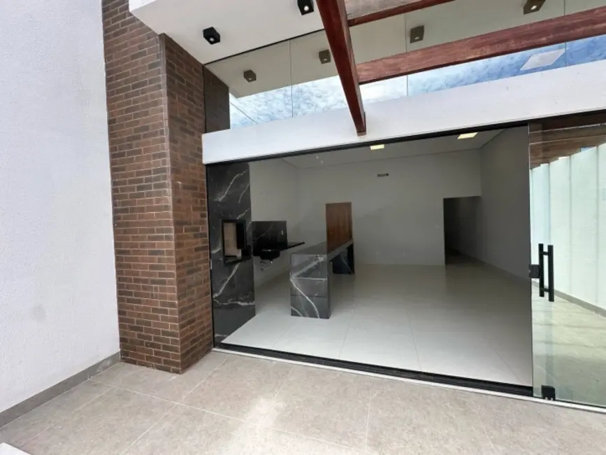 Casa com 3 quartos à venda, 180m2 em Jardim Universitário, Cuiaba - MT - imagem 7 Foto 7 de Casa com 3 quartos à venda, 180m2 em Jardim Universitário, Cuiaba - MT