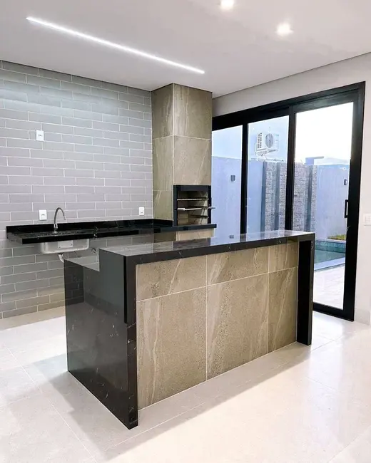 Casa de Condomínio com 3 quartos à venda, 150m2 em Cuiaba - MT - imagem 1 Foto 1 de Casa de Condomínio com 3 quartos à venda, 150m2 em Cuiaba - MT