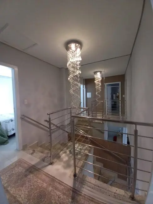 Foto 3 de Casa de Condomínio com 3 quartos à venda, 200m2 em Ribeirão do Lipa, Cuiaba - MT