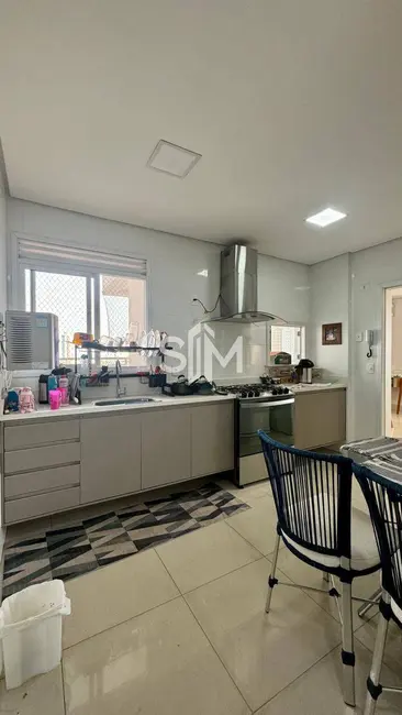 Apartamento com 3 quartos à venda, 147m2 em Duque de Caxias, Cuiaba - MT - imagem 7 Foto 7 de Apartamento com 3 quartos à venda, 147m2 em Duque de Caxias, Cuiaba - MT