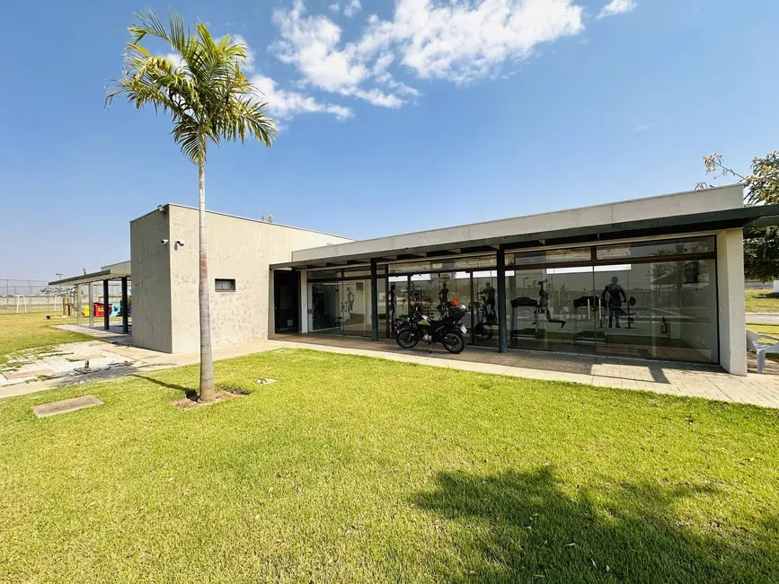 Foto 3 de Casa de Condomínio com 3 quartos à venda, 250m2 em Novo Mundo, Varzea Grande - MT