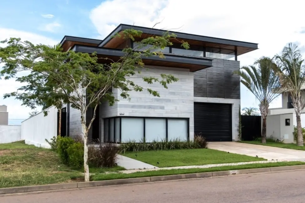 Casa de Condomínio com 3 quartos à venda, 490m2 em Cuiaba - MT - imagem 1 Foto 1 de Casa de Condomínio com 3 quartos à venda, 490m2 em Cuiaba - MT