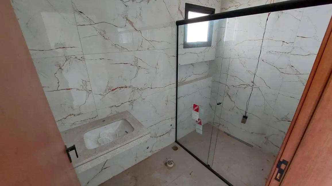 Casa com 3 quartos à venda, 106m2 em Cidade Alta, Cuiaba - MT - imagem 4 Foto 4 de Casa com 3 quartos à venda, 106m2 em Cidade Alta, Cuiaba - MT