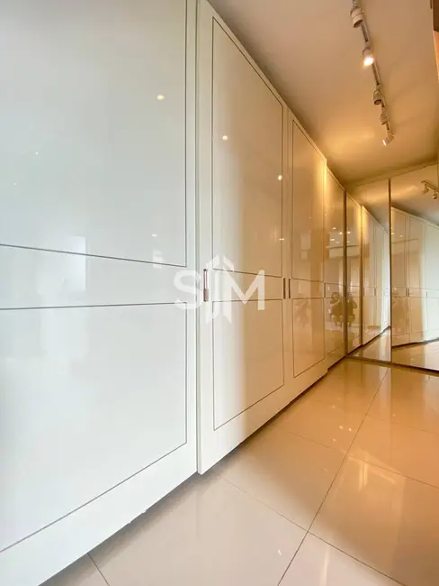 Apartamento com 4 quartos à venda, 206m2 em Duque de Caxias, Cuiaba - MT - imagem 8 Foto 8 de Apartamento com 4 quartos à venda, 206m2 em Duque de Caxias, Cuiaba - MT