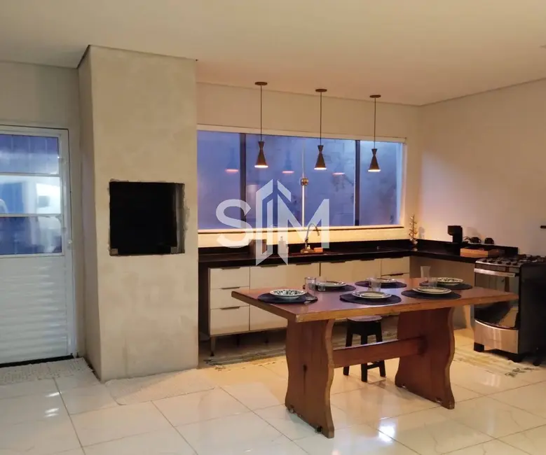 Foto 1 de Casa de Condomínio com 3 quartos à venda, 89m2 em Jardim Imperial, Cuiaba - MT