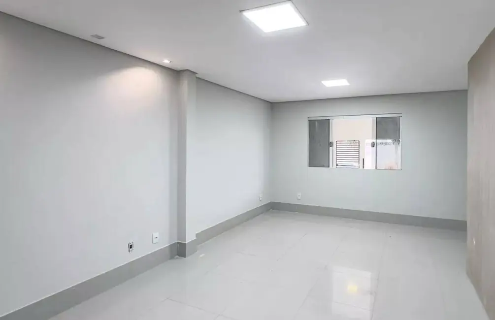 Foto 2 de Casa com 3 quartos à venda, 192m2 em Santa Rosa, Cuiaba - MT