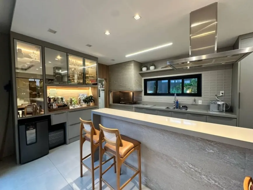 Foto 6 de Casa de Condomínio com 3 quartos à venda, 306m2 em Cuiaba - MT