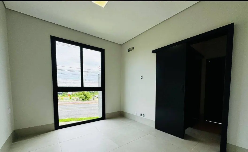 Foto 7 de Casa de Condomínio com 4 quartos à venda em Ribeirão do Lipa, Cuiaba - MT