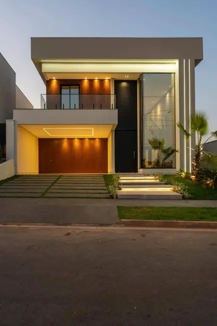 Foto 2 de Casa de Condomínio com 3 quartos à venda, 409m2 em Varzea Grande - MT