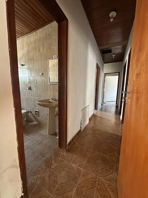 Foto 3 de Casa com 4 quartos à venda, 235m2 em Jardim Shangri-Lá, Cuiaba - MT