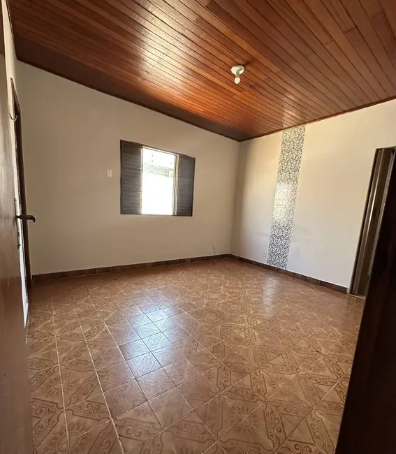 Foto 9 de Casa com 4 quartos à venda, 235m2 em Jardim Shangri-Lá, Cuiaba - MT