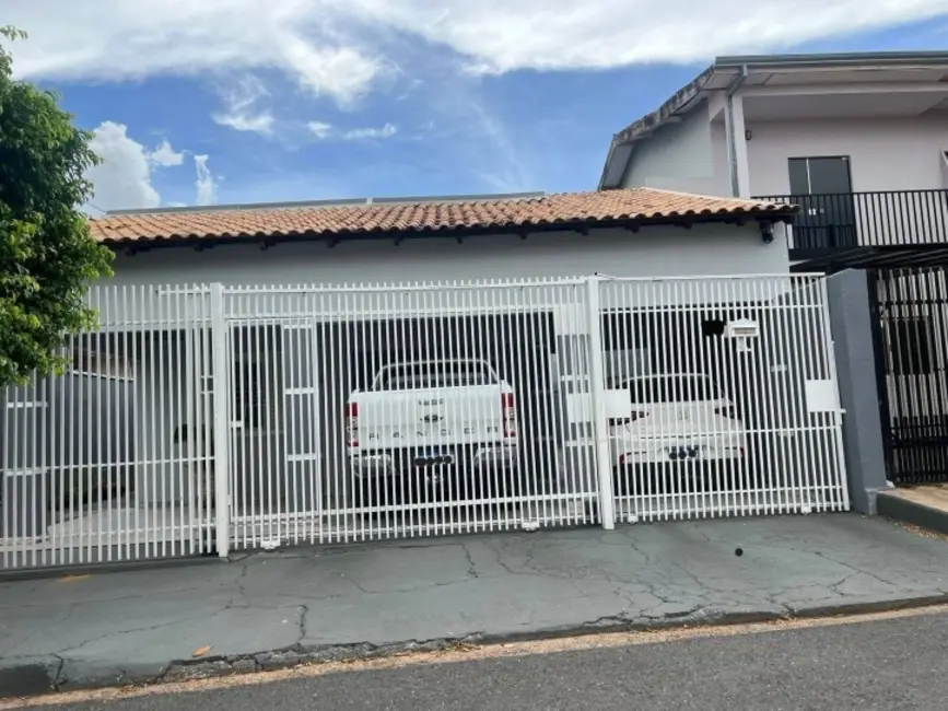 Casa com 3 quartos à venda em Centro-Norte, Varzea Grande - MT - imagem 1 Foto 1 de Casa com 3 quartos à venda em Centro-Norte, Varzea Grande - MT