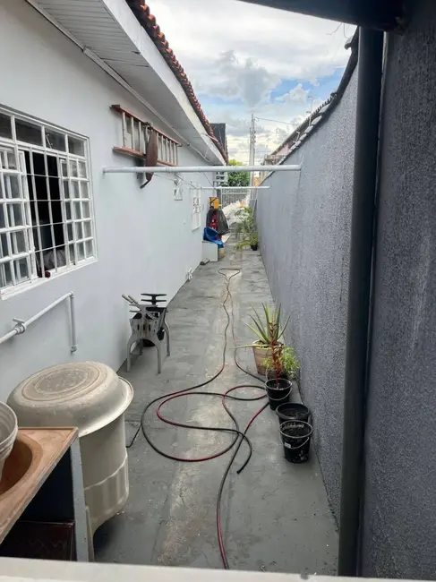 Casa com 3 quartos à venda em Centro-Norte, Varzea Grande - MT - imagem 4 Foto 4 de Casa com 3 quartos à venda em Centro-Norte, Varzea Grande - MT