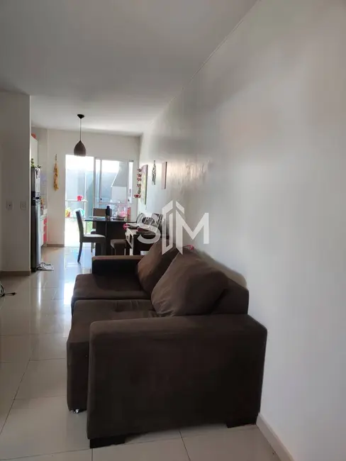 Foto 2 de Casa de Condomínio com 2 quartos à venda, 100m2 em Jardim Imperial, Cuiaba - MT