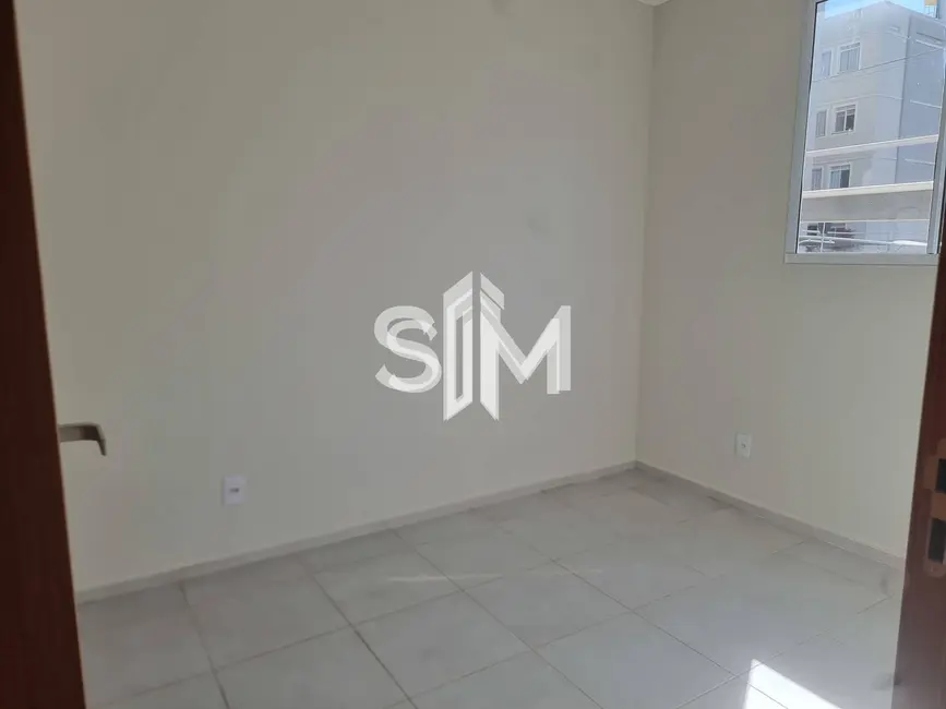 Foto 2 de Apartamento com 2 quartos à venda e para alugar, 44m2 em Jardim Imperial, Cuiaba - MT