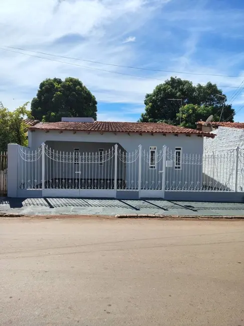 Casa com 4 quartos à venda em Canelas, Varzea Grande - MT - imagem 1 Foto 1 de Casa com 4 quartos à venda em Canelas, Varzea Grande - MT