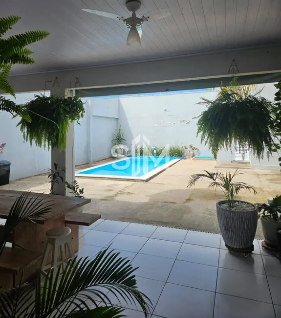 Foto 1 de Casa com 3 quartos à venda, 360m2 em Coxipó, Cuiaba - MT