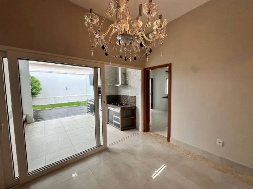 Foto 5 de Casa de Condomínio com 4 quartos à venda, 375m2 em Condomínio Belvedere, Cuiaba - MT