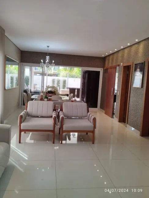 Casa de Condomínio com 3 quartos à venda, 394m2 em Jardim Itália, Cuiaba - MT - imagem 2 Foto 2 de Casa de Condomínio com 3 quartos à venda, 394m2 em Jardim Itália, Cuiaba - MT