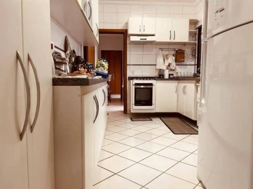 Apartamento com 3 quartos à venda, 160m2 em Araés, Cuiaba - MT - imagem 4 Foto 4 de Apartamento com 3 quartos à venda, 160m2 em Araés, Cuiaba - MT