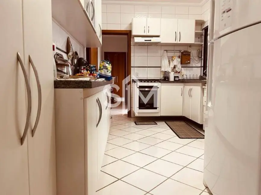 Apartamento com 3 quartos à venda, 160m2 em Araés, Cuiaba - MT - imagem 4 Foto 4 de Apartamento com 3 quartos à venda, 160m2 em Araés, Cuiaba - MT