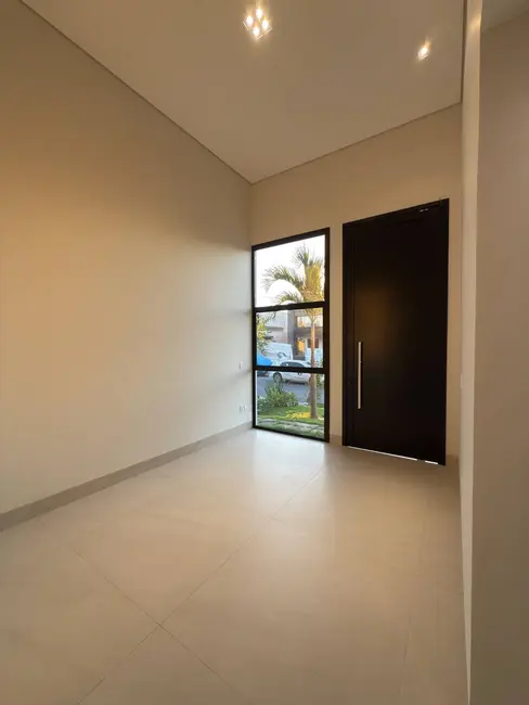 Casa de Condomínio com 3 quartos à venda, 148m2 em Centro-Norte, Cuiaba - MT - imagem 4 Foto 4 de Casa de Condomínio com 3 quartos à venda, 148m2 em Centro-Norte, Cuiaba - MT