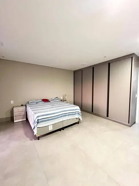 Casa com 3 quartos à venda, 250m2 em Cuiaba - MT - imagem 8 Foto 8 de Casa com 3 quartos à venda, 250m2 em Cuiaba - MT