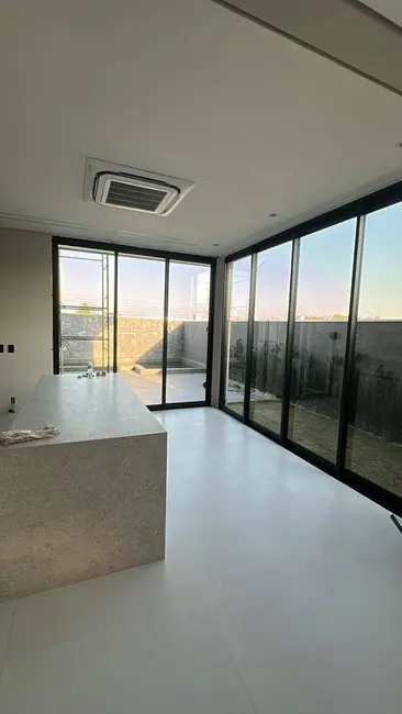 Foto 5 de Casa de Condomínio com 4 quartos à venda, 229m2 em Ribeirão do Lipa, Cuiaba - MT