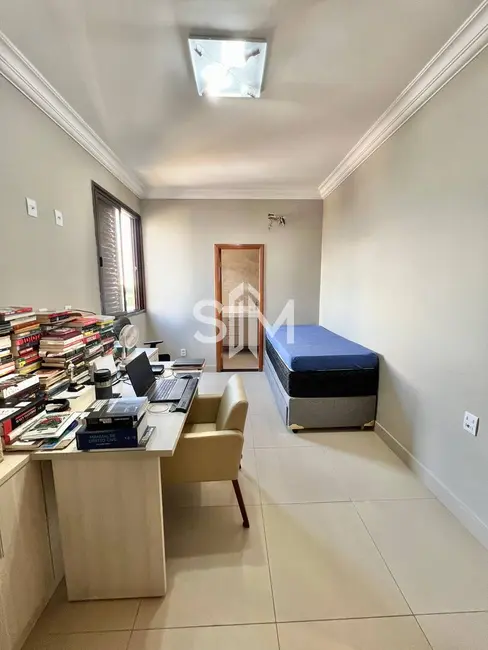 Apartamento com 3 quartos à venda e para alugar, 245m2 em Quilombo, Cuiaba - MT - imagem 7 Foto 7 de Apartamento com 3 quartos à venda e para alugar, 245m2 em Quilombo, Cuiaba - MT